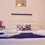 Piazza San Giovanni Bed & Breakfast Řím