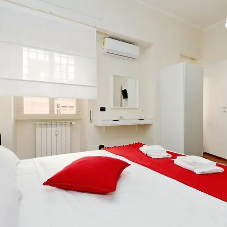 Piazza San Giovanni 4* Řím