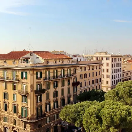 Piazza San Giovanni 4*