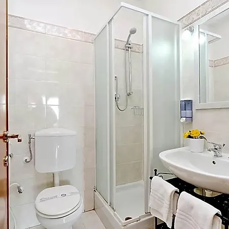 B&B Piazza San Giovanni 로마