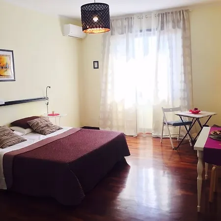 Piazza San Giovanni Bed & Breakfast