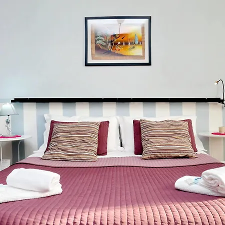 Bed & Breakfast Piazza San Giovanni 4*