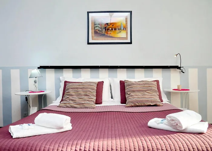 Bed & Breakfast Piazza San Giovanni 4*
